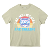 Mossy skiing t  shirt ski goggles cat the meowtains are calling skier winter Heavy Core Tee - linhVisuals