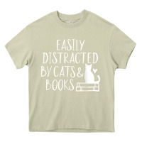 Mossy easily distracted by cats and books   cute book lover t shirt Heavy Core Tee - linhVisuals