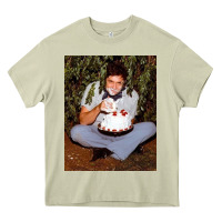Mossy johnny cash eating cake in a bush Heavy Core Tee - linhVisuals