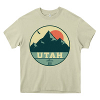 Mossy utah retro mountain badge Heavy Core Tee - linhVisuals