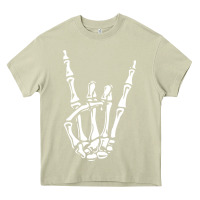 Mossy rock on skeleton hand Heavy Core Tee - linhVisuals