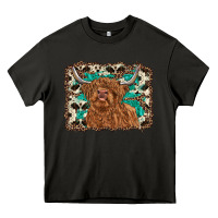 Asphalt highland cow western background Heavy Core Tee - RanaPortraitStore
