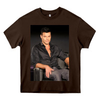 Chocolate Brown who is ricky martin playing in ameri Heavy Core Tee - linhVisuals