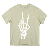 Mossy skeleton peace Heavy Core Tee - linhVisuals