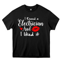 Black i kissed an electrician and i liked it for girlfriend wife pullover ho Heavy Core Tee - linhVisuals