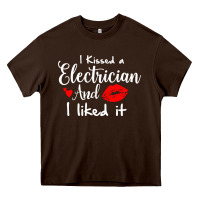Chocolate Brown i kissed an electrician and i liked it for girlfriend wife pullover ho Heavy Core Tee - linhVisuals