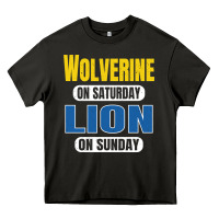 Asphalt wolverine on saturday lion on sunday fans detroit vintage pullover hoo Heavy Core Tee - linhVisuals
