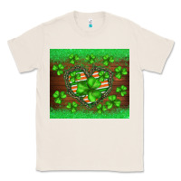 Natural st.patricks heart shamrocks glitter Classic Tee - BarkalooDesign
