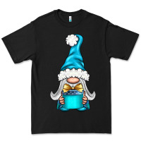 Black winter gnome with gift Premium Tee - BundleAndBundleShop