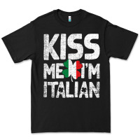 Black Kiss Me I'm Italian Premium Tee - ArtChic