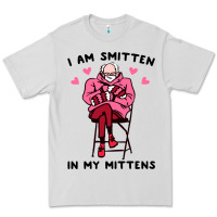 Dove Grey funny i am smitten in my mittens bernie Premium Tee - artisFamous