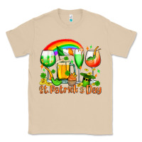 Mushroom St. Patrick's wine glasses Classic Tee - OliviaCreatesArt