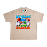 French Oak 1st Grade Level Unlocked Urban Heavy Tee - CowhideDigitalArt