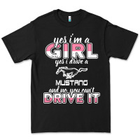 Black mustang i m a girl who drives a mustang Premium Tee - artisFamous