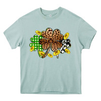 Arona St. Patrick's Day shamrocks Heavy Core Tee - OliviaCreatesArt