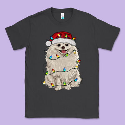 White Pomeranian With Christmas Lights Classic Tee Designed By Ranaportraitstore