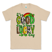 Mushroom St. Patrick's It's a good day to have a lucky day Classic Tee - OliviaCreatesArt