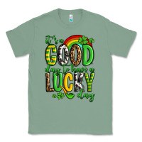 Sage St. Patrick's It's a good day to have a lucky day Classic Tee - OliviaCreatesArt