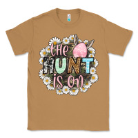 Toasted Coconut Easter Day The hunt is on Classic Tee - OliviaCreatesArt