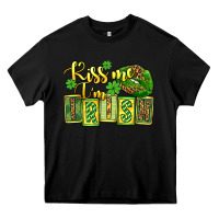 Black St. Patrick's Kiss me i am irish Heavy Core Tee - OliviaCreatesArt
