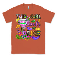 Copper this girl needs a drink Classic Tee - OliviaCreatesArt