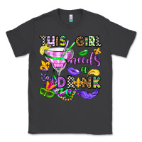 Smoke this girl needs a drink Classic Tee - OliviaCreatesArt