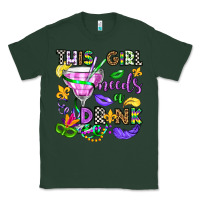 Sports Green this girl needs a drink Classic Tee - OliviaCreatesArt