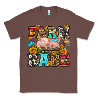Chestnut western farm babe Classic Tee - OliviaCreatesArt