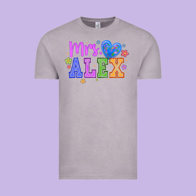 Mrs Vintage Tee Designed By Cowhidedigitalart