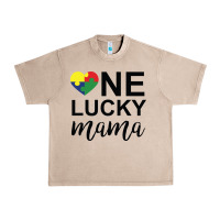 French Oak one lucky mama Urban Heavy Tee - CowhideDigitalArt