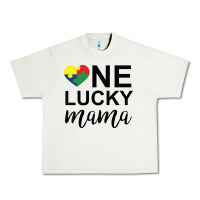 Pistachio one lucky mama Urban Heavy Tee - CowhideDigitalArt