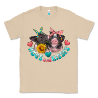 Mushroom hogs and kisses pigs Classic Tee - Artiststas