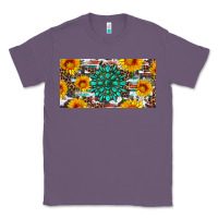 Lavender gemtone and sunflowers license plate Classic Tee - Artiststas