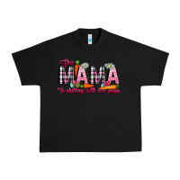 Black This Mama Is Chilling With Her Peeps Urban Heavy Tee - CowhideDigitalArt