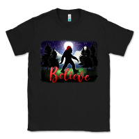 Black bigfoot believe christmas Classic Tee - FaDigitalArtStudio