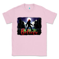 Bubblegum Pink bigfoot believe christmas Classic Tee - FaDigitalArtStudio