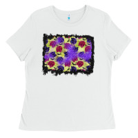 White halloween bat and roses background Ladies Tee - BundleAndBundleShop