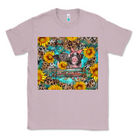 Lilac baby pigs with leopard cowhide and sunflowers Classic Tee - Artiststas