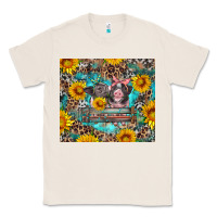 Natural baby pigs with leopard cowhide and sunflowers Classic Tee - Artiststas