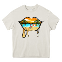 Cream beach lips Heavy Core Tee - Jasminsmagicworld