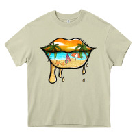 Mossy beach lips Heavy Core Tee - Jasminsmagicworld