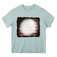 Arona America Wood Flag with bBeach Effect Heavy Core Tee - CowCowDesign