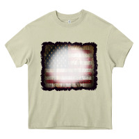 Mossy America Wood Flag with bBeach Effect Heavy Core Tee - CowCowDesign