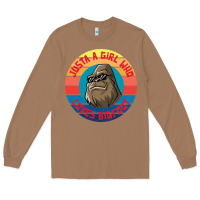 Toasted Coconut Retro Sunset Just A Girl Who Loves Bigfoot Long Sleeve Tee - artisFamous