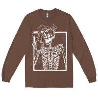 Chestnut distressed skeleton vintage smiling skull drinking coffee Long Sleeve Tee - artisFamous