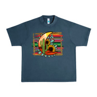 Midnight Navy turquoise desert moon serape background Urban Heavy Tee - Jasminsmagicworld