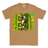 Toasted Coconut st patricks cow and coin wıth clovers and leopard brushstrokes Classic Tee - Artiststas