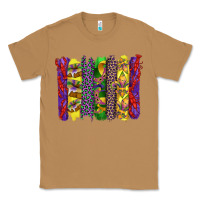 Toasted Coconut mardi gras crawfish cake and mask with leopar and fleur de lis brushst Classic Tee - Artiststas