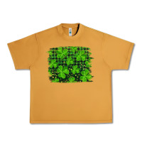 Peanut Butter st patrick's day shamrock and plaid distressed background Urban Heavy Tee - RanaPortraitStore