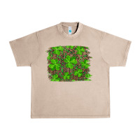 French Oak st patrick's day shamrock and leopard distressed background Urban Heavy Tee - RanaPortraitStore